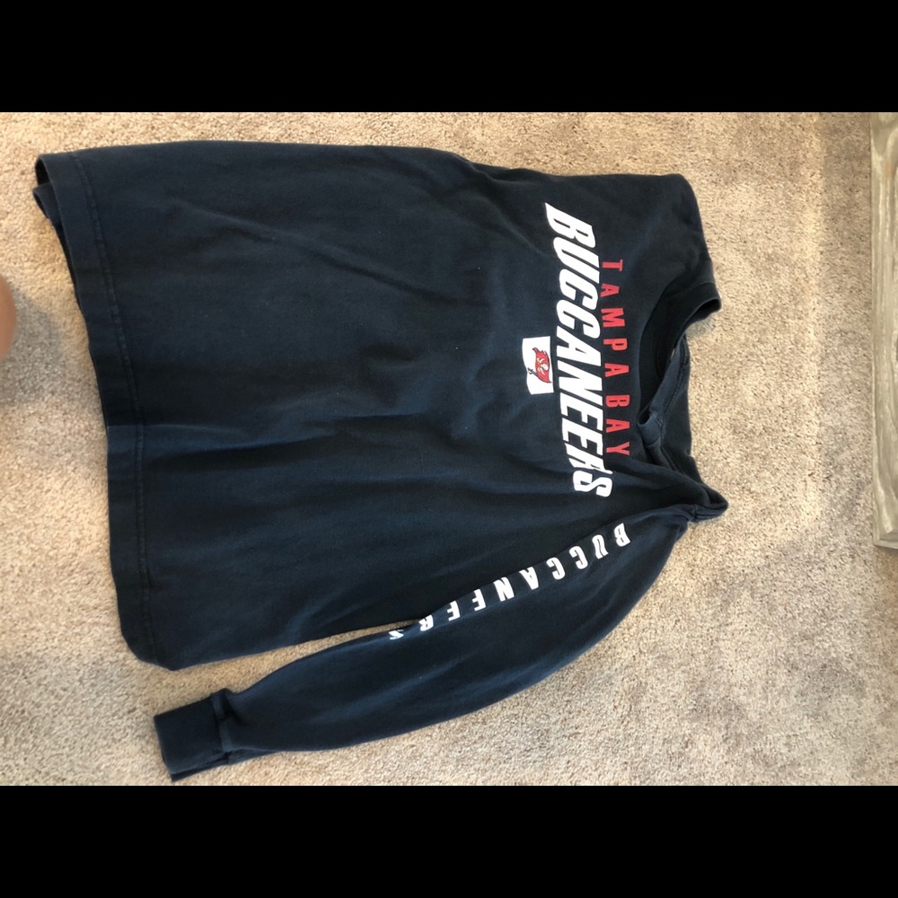 Bucs long sleeve shirt